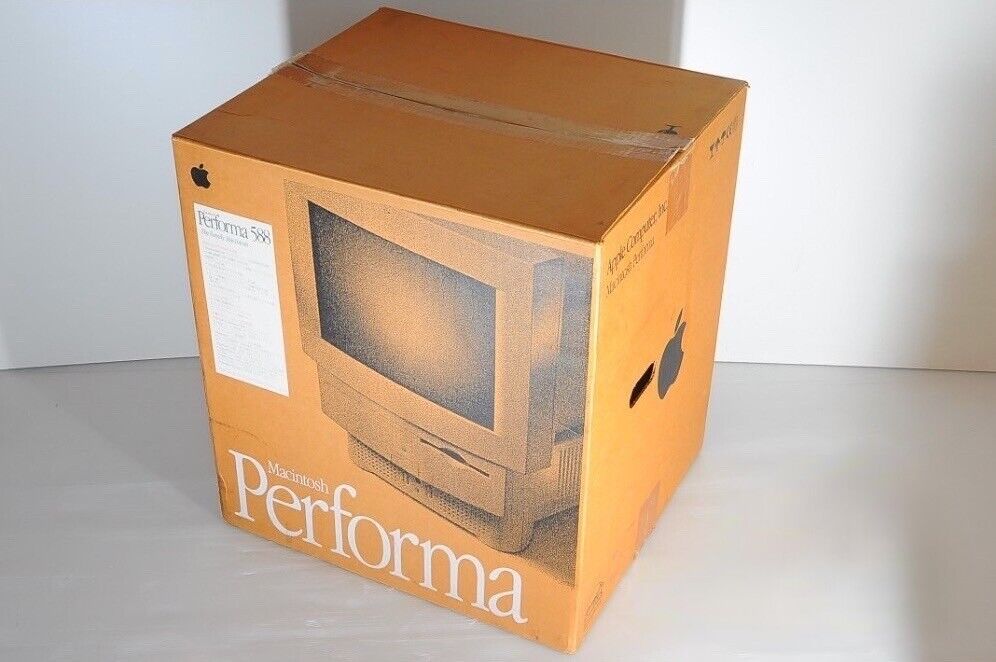 Apple Macintosh Performa 588 , 1995, Japan edition. NEW IN BOX