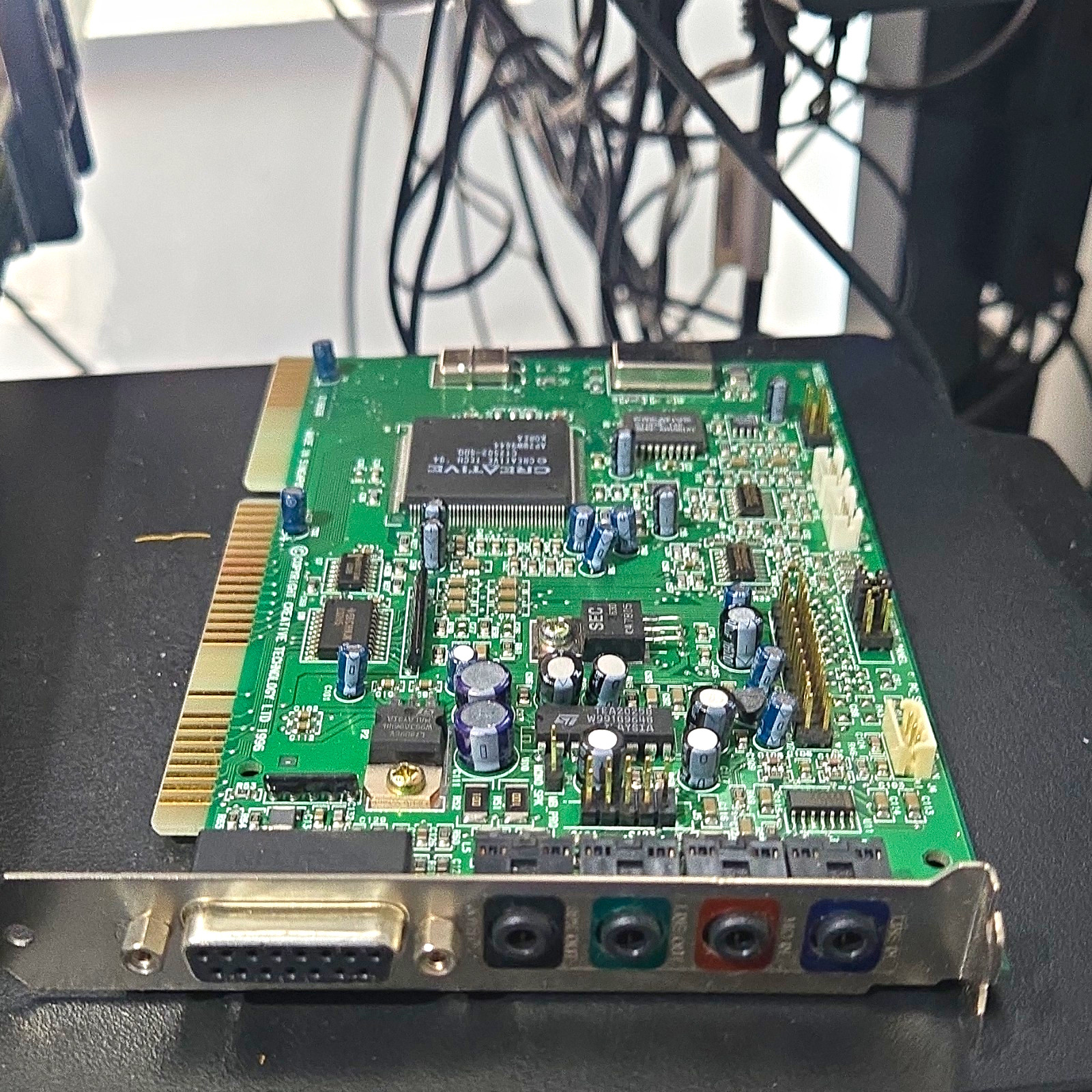Creative Labs PCI Sound Card CT2970 w/ MIDI I/O 3.5mm Input/Output
