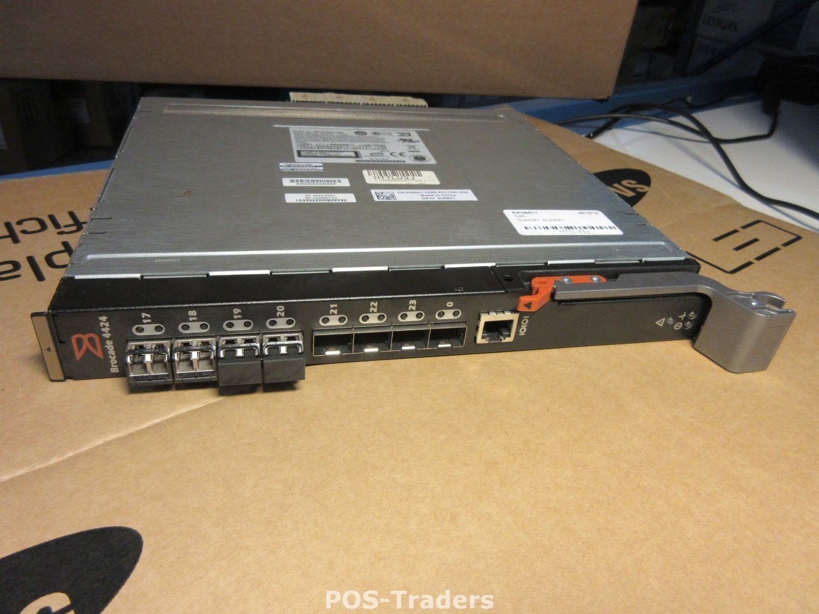 INCL 4X SFP'S Dell UN041 Brocade 4424 4GB Fibre Channel Blade Switch M1000E Modu