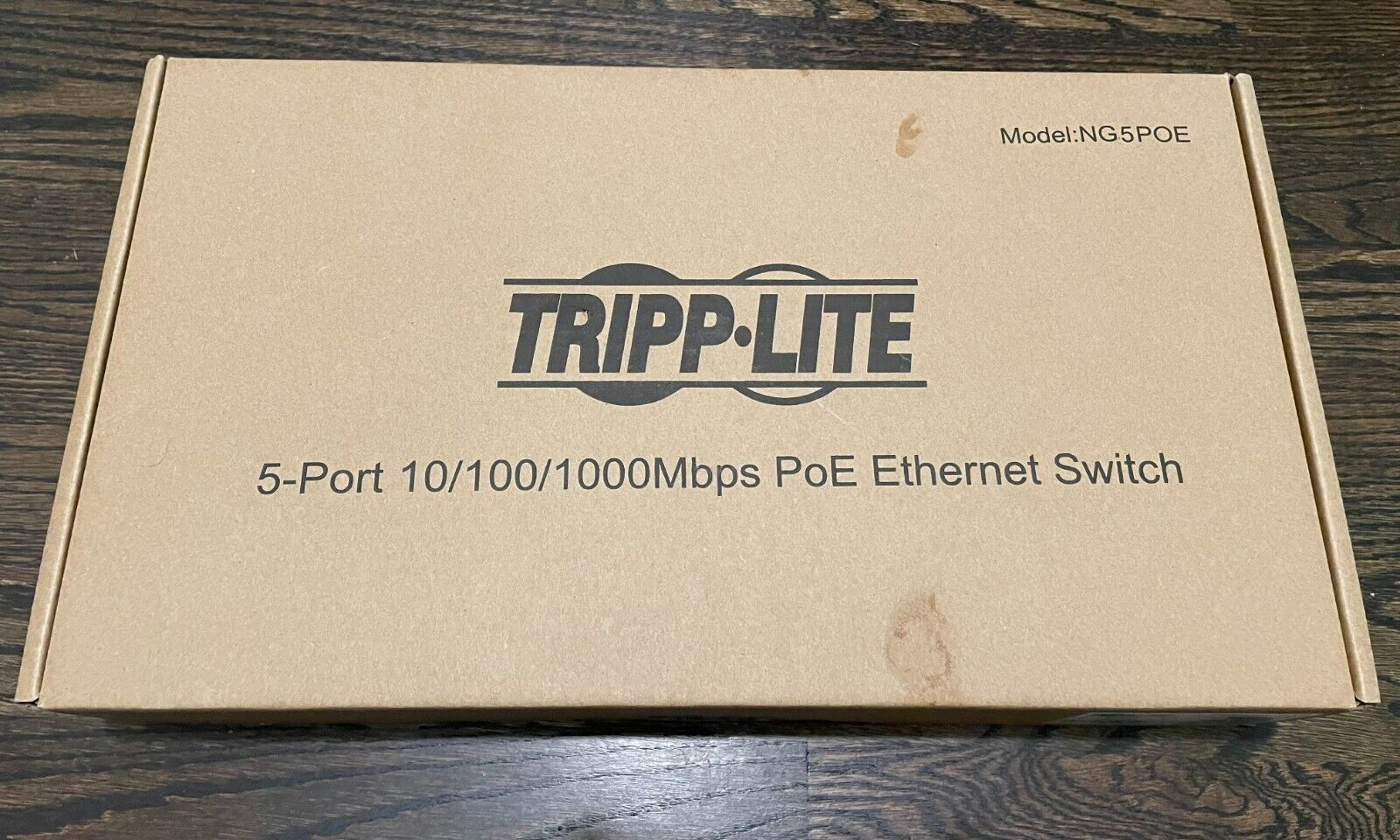 New Tripp Lite 5-Port Lite Managed 10/100/1000 Mbps PoE+ Gigabit Ethernet Switch