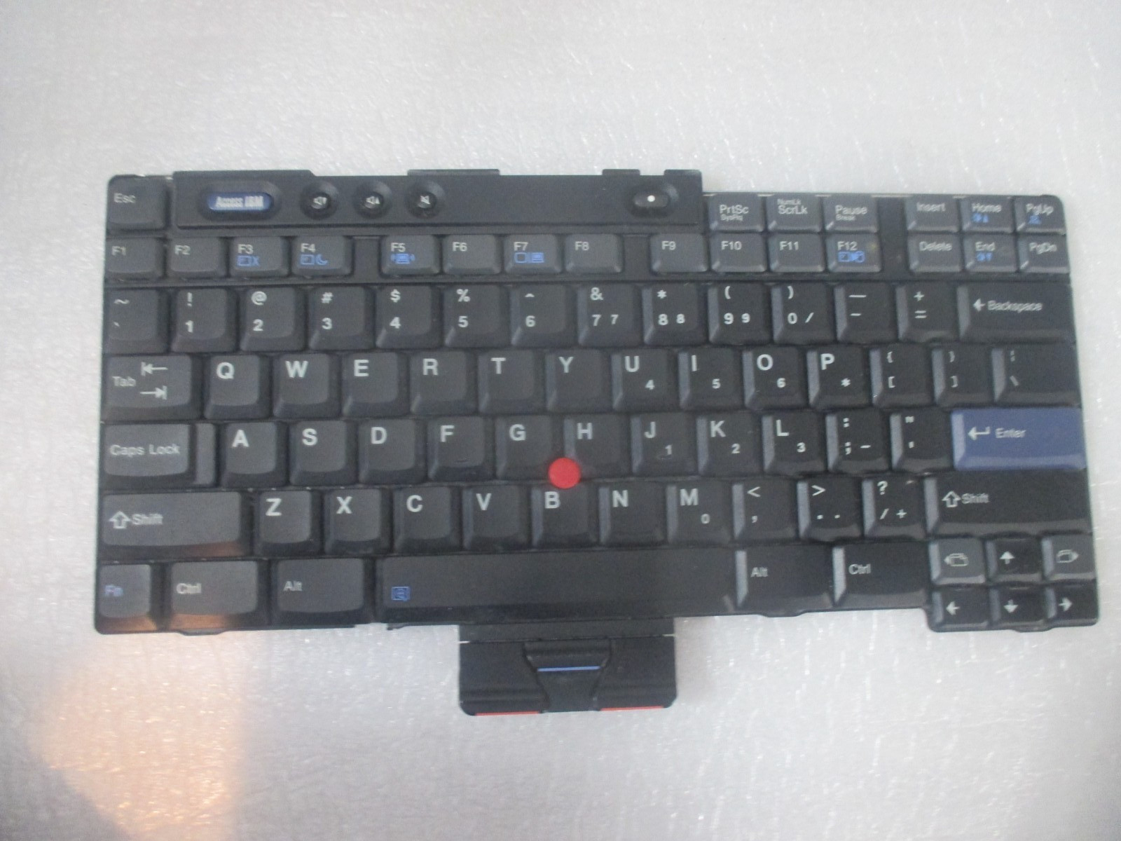 Genuine Keyboard IBM Thinkpad T40 T42 T42p T43 T43p R50 R51 R52  great 