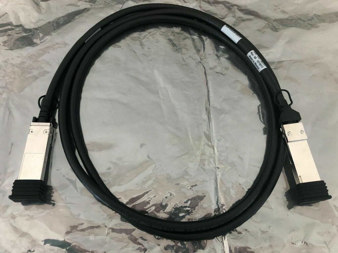 NETAPP X6558-R6 / 112-00177 SAS Cable Cntlr-Shelf/Shelf/HA 2m QSFP to QSFP