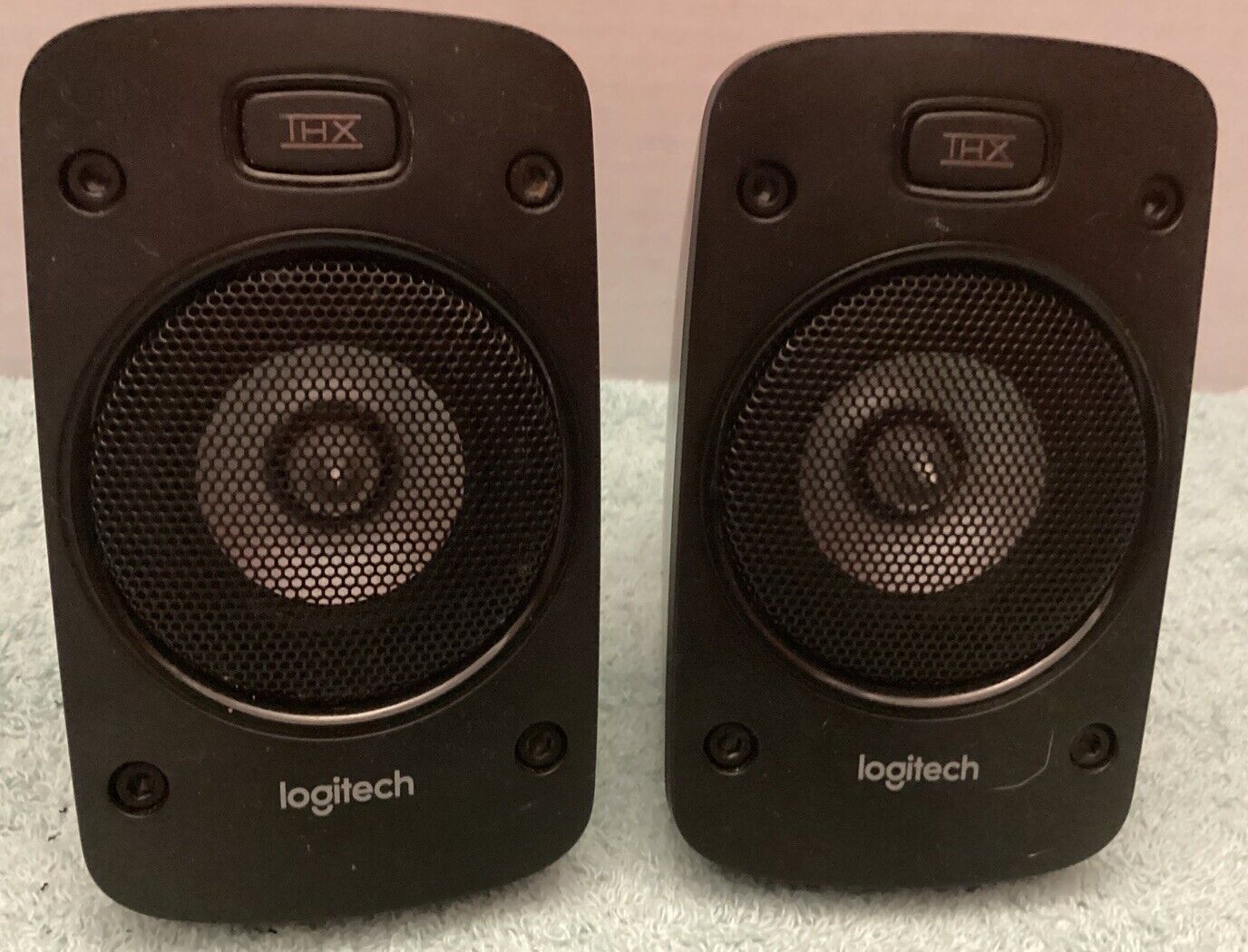 Logitech Z906 5.1 Channel THX Certified Speaker System Speaker Pair Tested