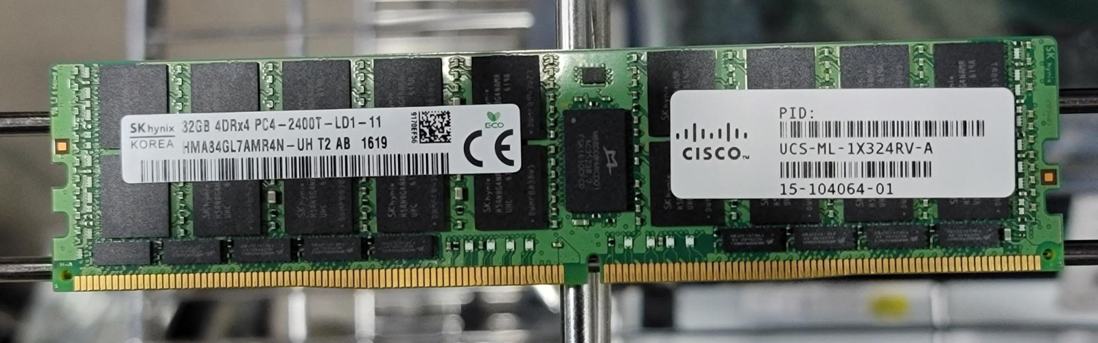 HYNIX  HMA84GL7AMR4N 32GB PC4-19200T 2400MHZ LRDIMM 4RX4 MEMORY LRDIMM