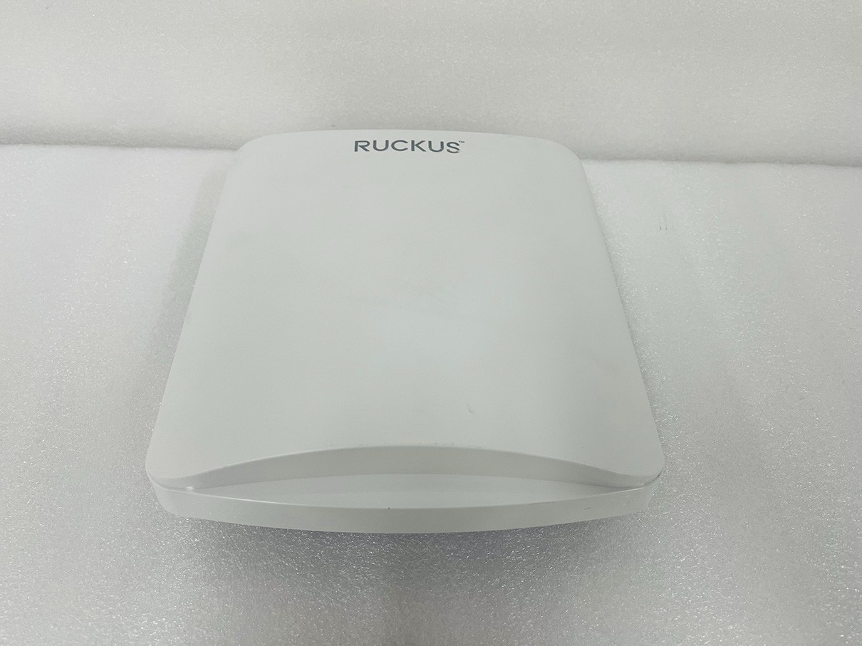 Ruckus R750 901-R750-US00 4x4:4 Dual-Band AX Wi-Fi6 Indoor Wireless Access Point