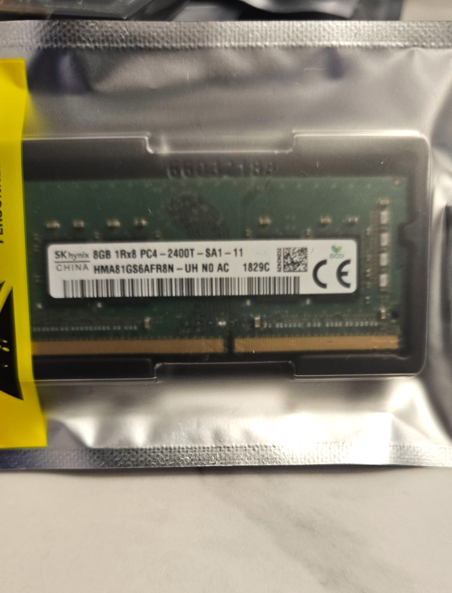 SK Hynix 8GB 1Rx8 PC4-2400T-SA1-11 SODIMM Laptop RAM HMA81GS6AFR8N-UH, GENUINE