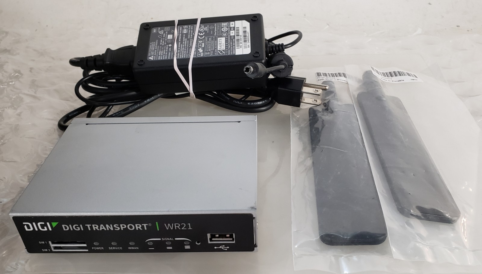 Digi Transport WR21-M52B-DE1-SB Cellular Router AC