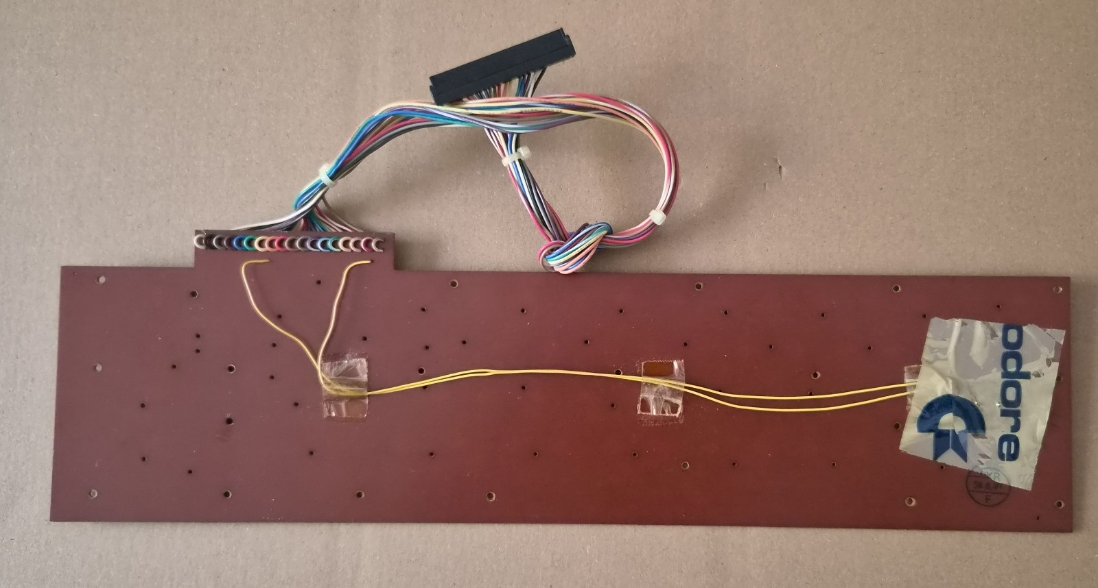 Commodore VIC-20 Keyboard PCB Circuit Board R3210034 Genuine Part