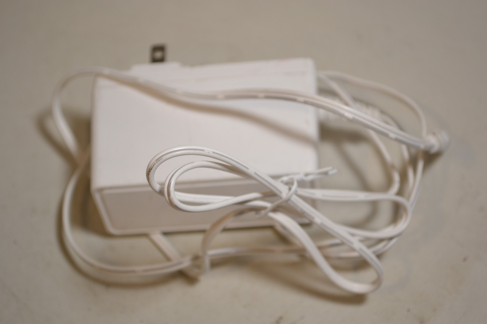 GENUINE Hisense Adapter Model: HKA04519024-0A2 WHITE