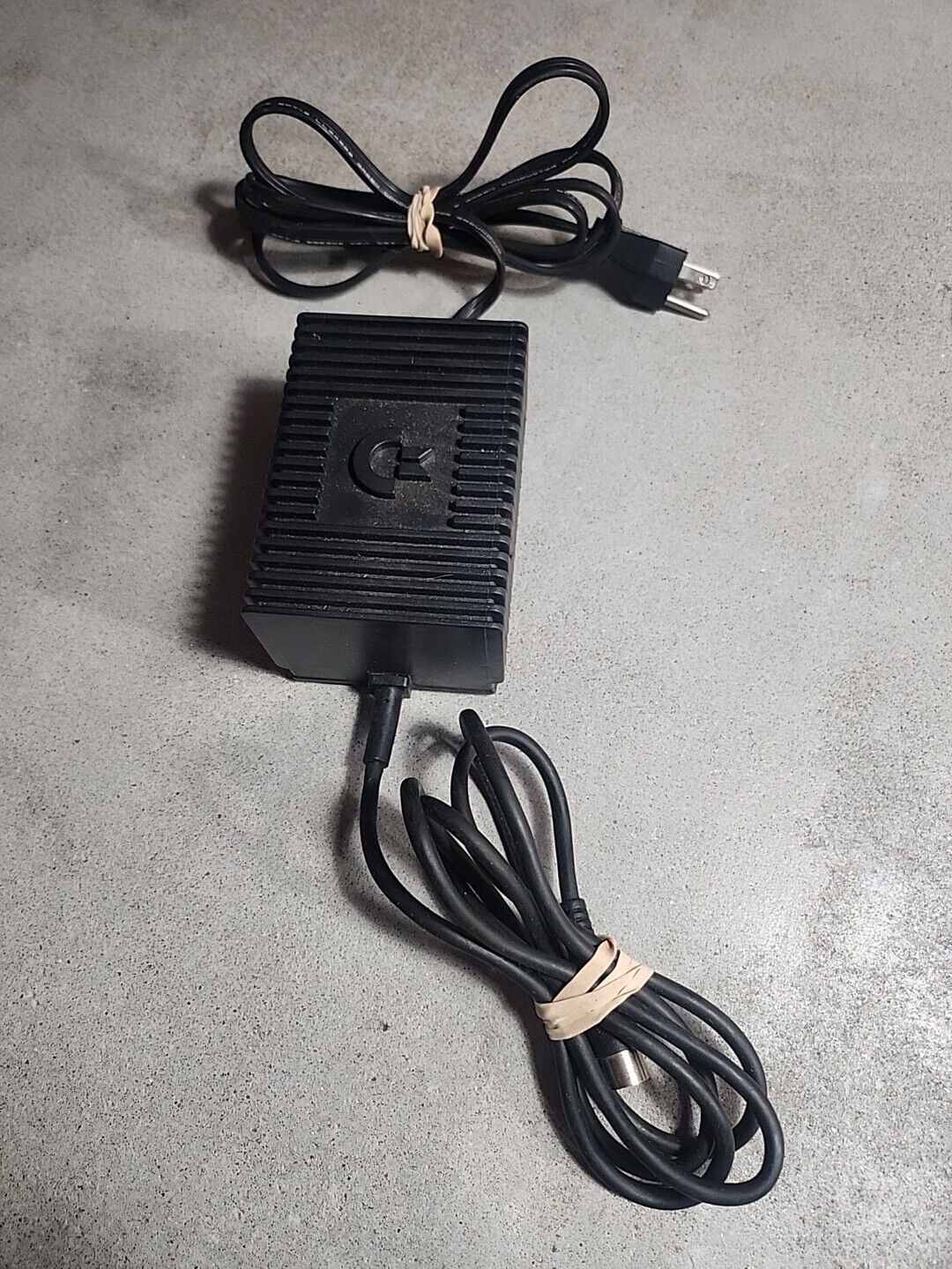 Commodore 64 OEM Original Power Supply Brick Adapter US Connector Vintage 4-Pin