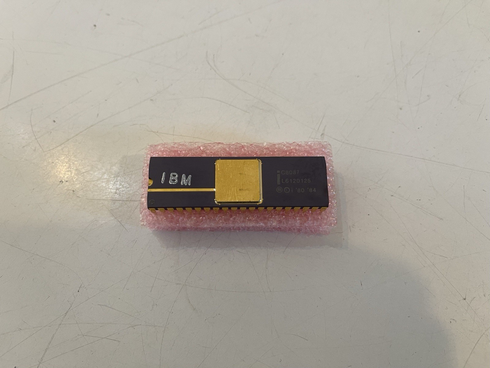 IBM Intel 8087 (C8087) Math Co-processor /Floating Point Unit - Gold - TESTED