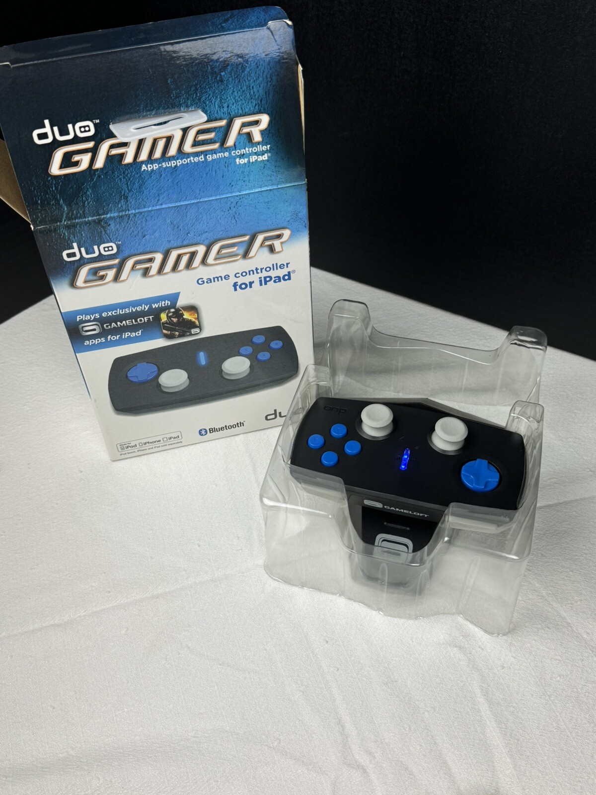 DUO Gamer Controller for Apple iPad, iPhone and iPod Touch (Wireless) Open Box