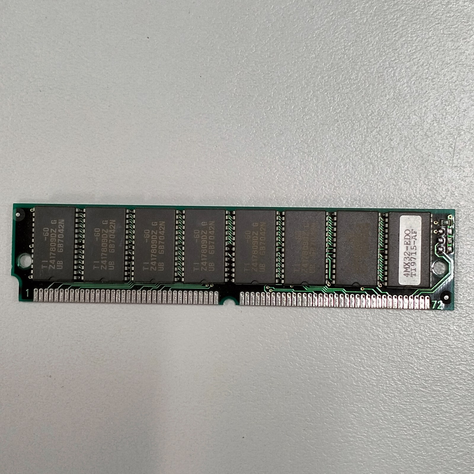 Texas Instruments 4Mx32 16MB EDO-RAM 60ns 72-pin SIMM Z417809DZ G UB 6B7042N