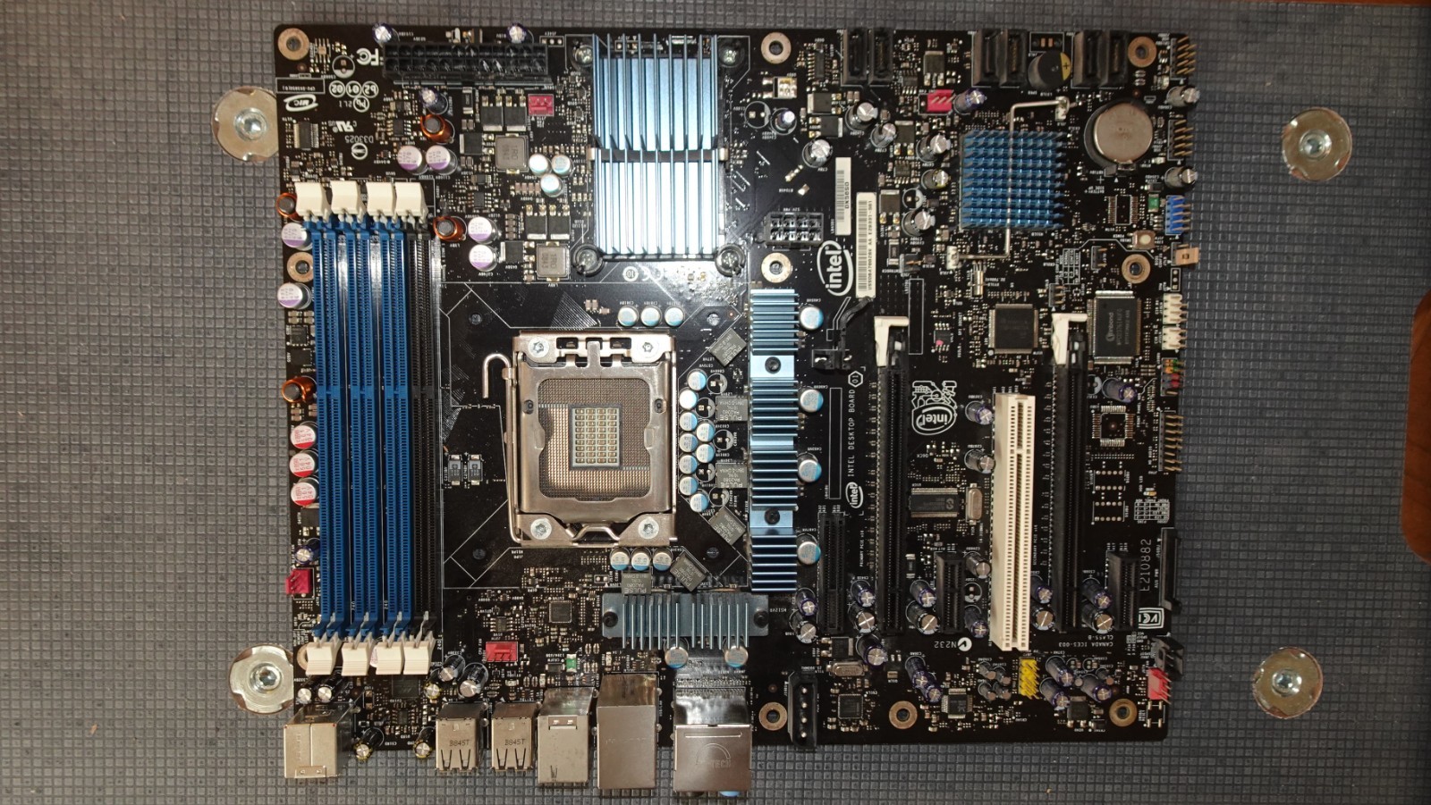 Intel DX58SO X58 ATX Motherboard + i7-965 Extreme + 16GB RAM Socket 1366