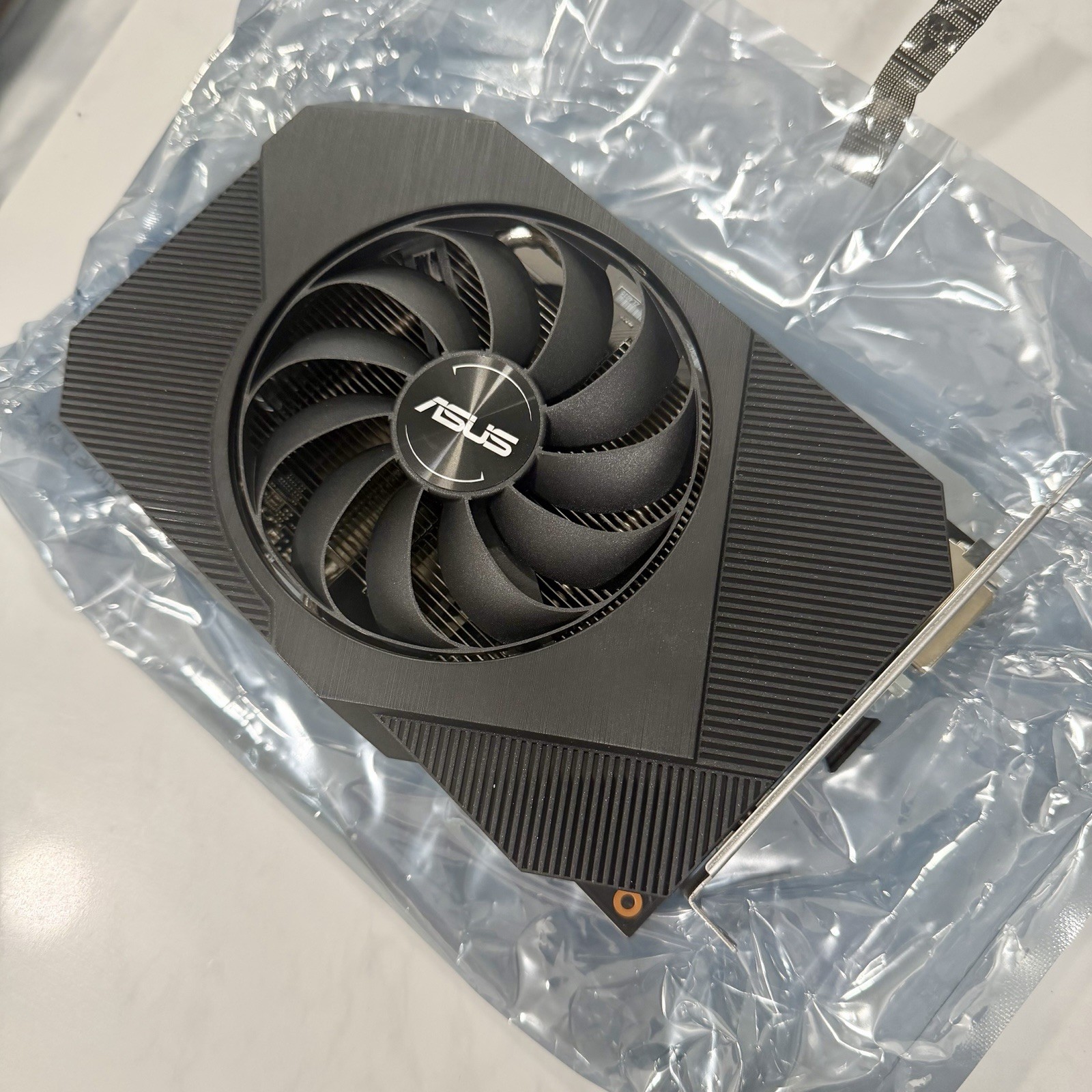 ASUS Phoenix GeForce RTX 3050 8G V2 8GB GDDR6 PCIe Graphics Card EUC