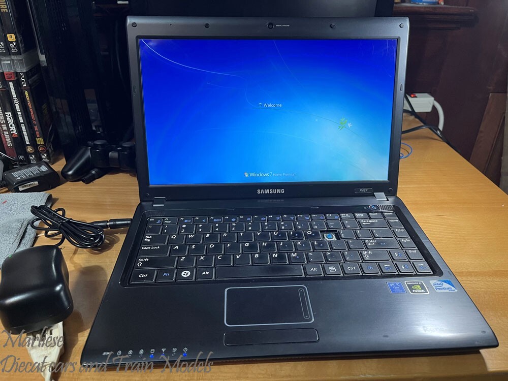 Samsung R467 14" Laptop - Intel Pentium T4200, 2GB RAM, 250GB HDD, Windows 7