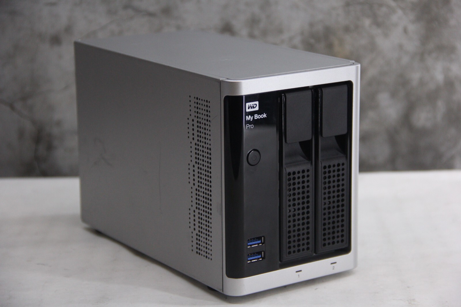 Western Digital my book pro WDBDTB008DJ8L-00 | For Parts, AS-IS | Failed Testing