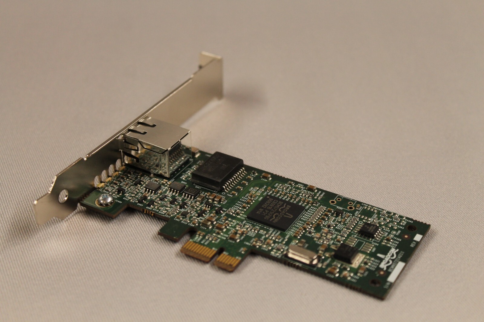 Broadcom E-G021-04-2613(B) BCM95721A211 PCI-E Network Card (Full Bracket) -USED