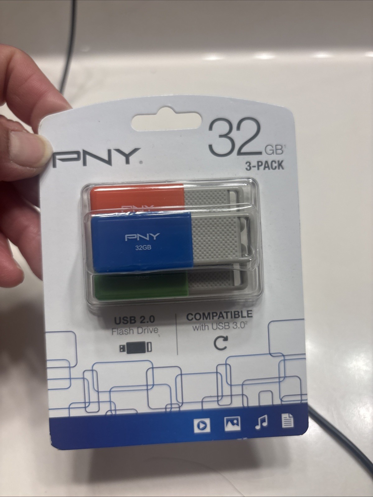 PNY 32GB USB 2.0 Flash Drive 3-Pack COMPATIBLE W USB 3.0 (New/Sealed)