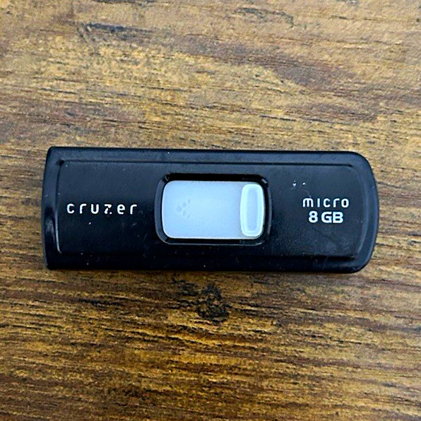 SanDisk Cruzer Micro 8GB USB 2.0 Flash Drive Black USB-A SanDisk Cruzer