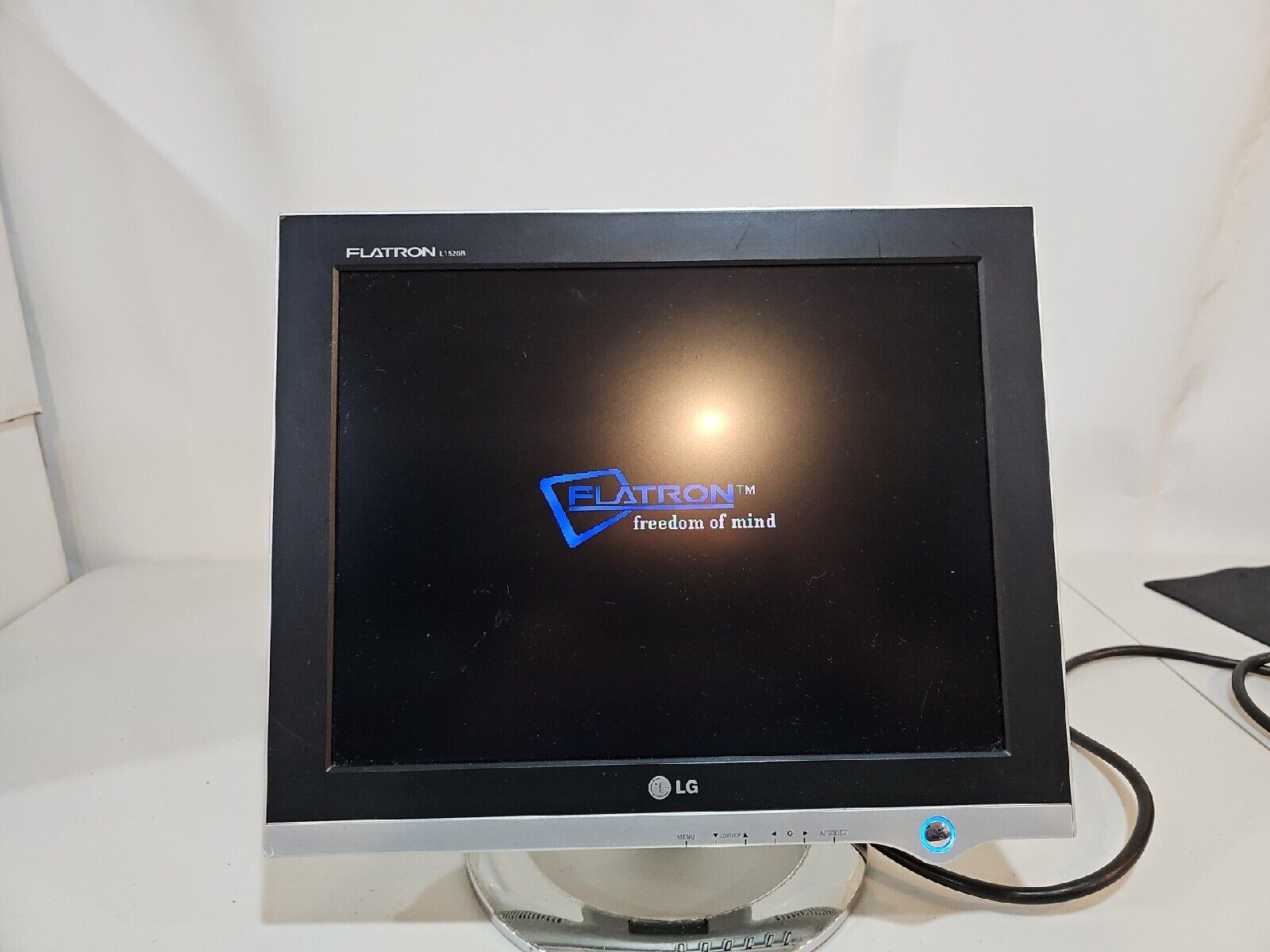 LG L1520P  Flatron 15” Computer Screen