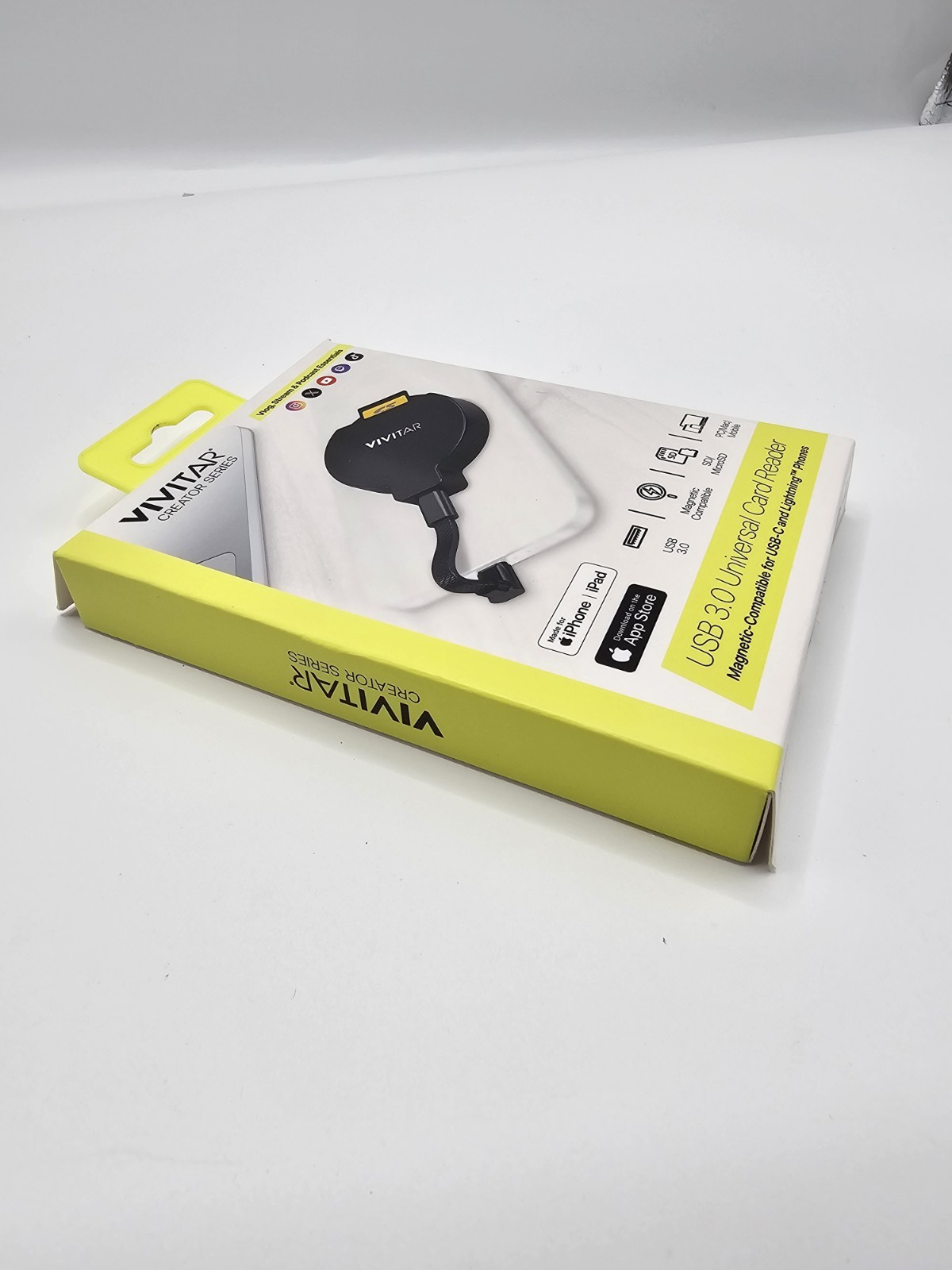 Vivitar Creator Series Universal Card Reader For Iphe And Android  Sd + MicroSd