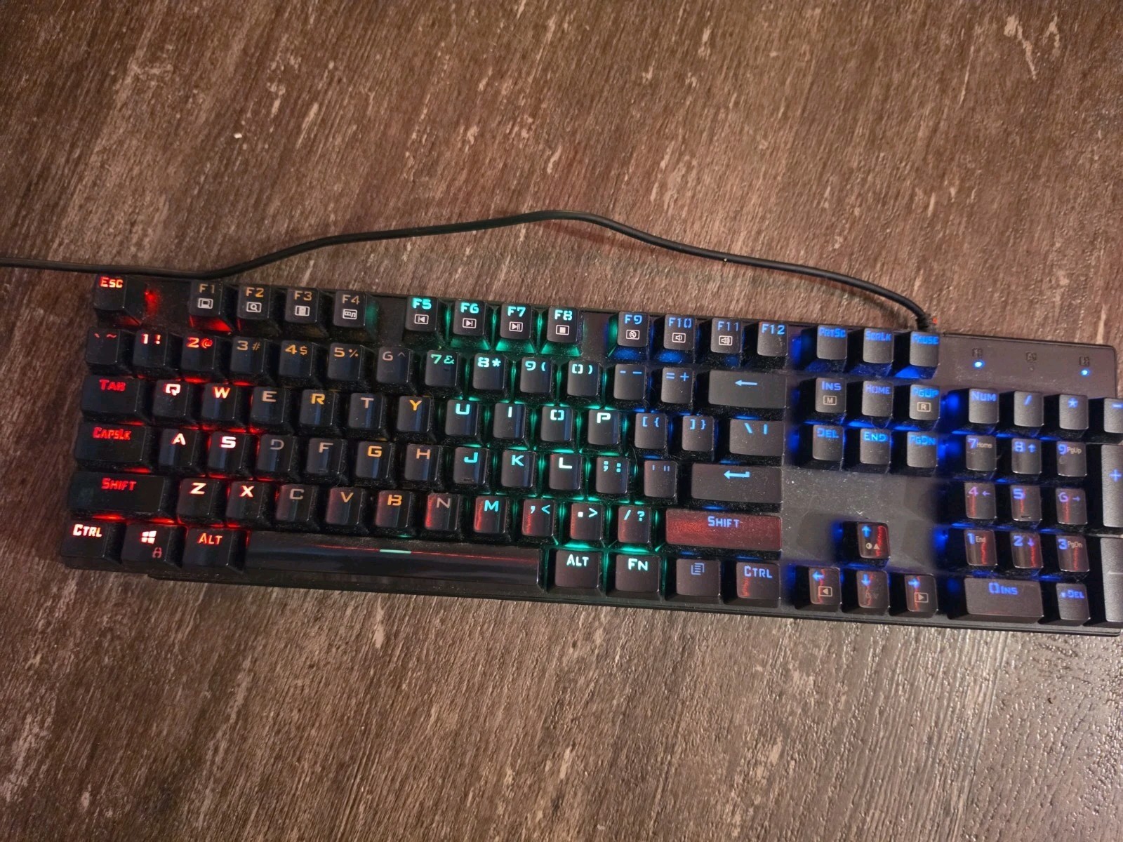 Pictek PC305A Wired Gaming Keyboard USB Full Size Mechanical Light Up