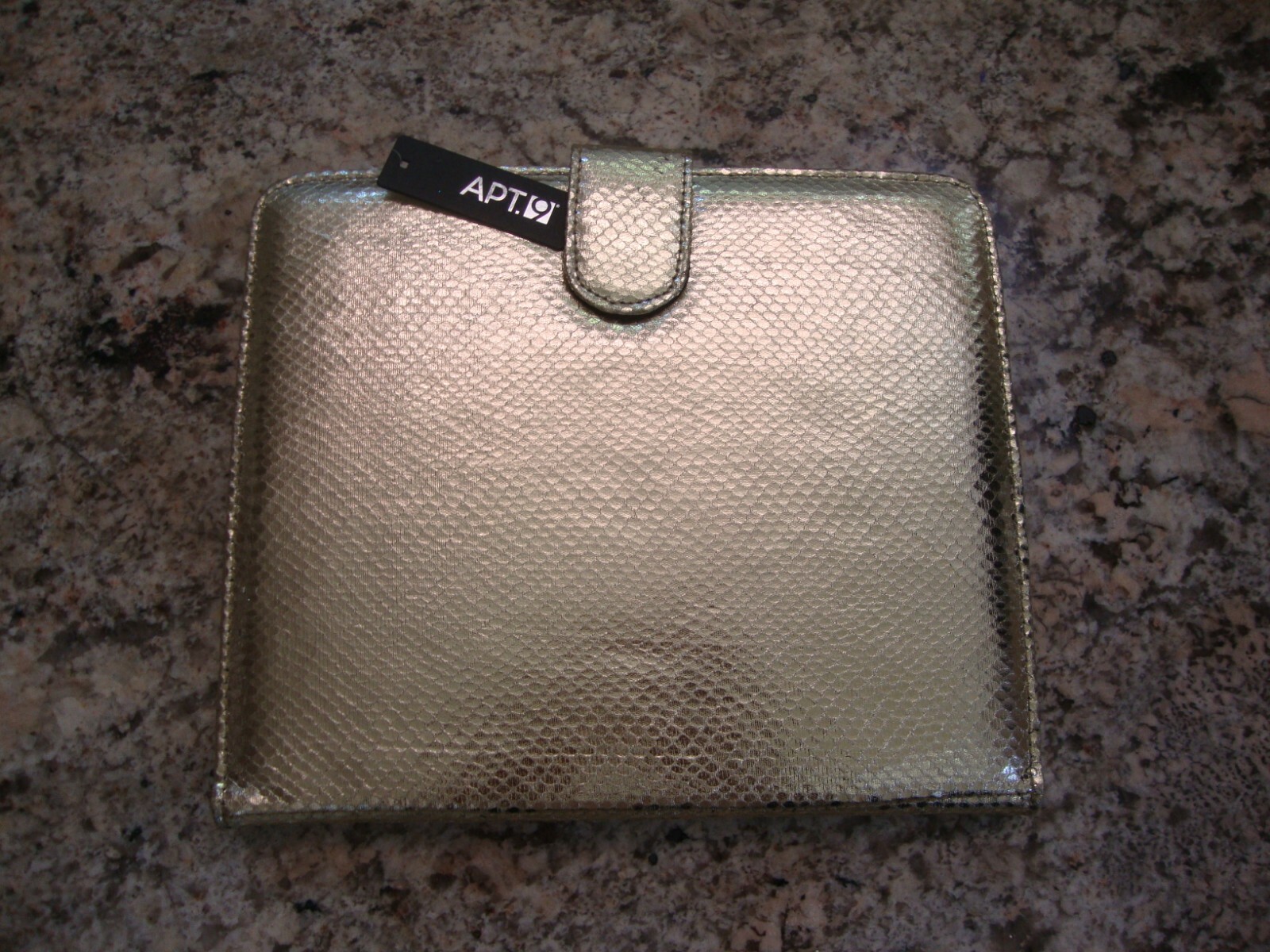 New APT.9 EReader Tablet Cover Case Snake Print Gold / 0verstock Clearance Sale