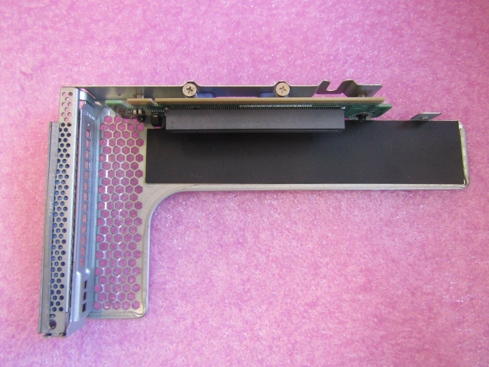 94Y7589 IBM 	X3550 M4 PCI RISER CARD W/ BRACKET High Profile P