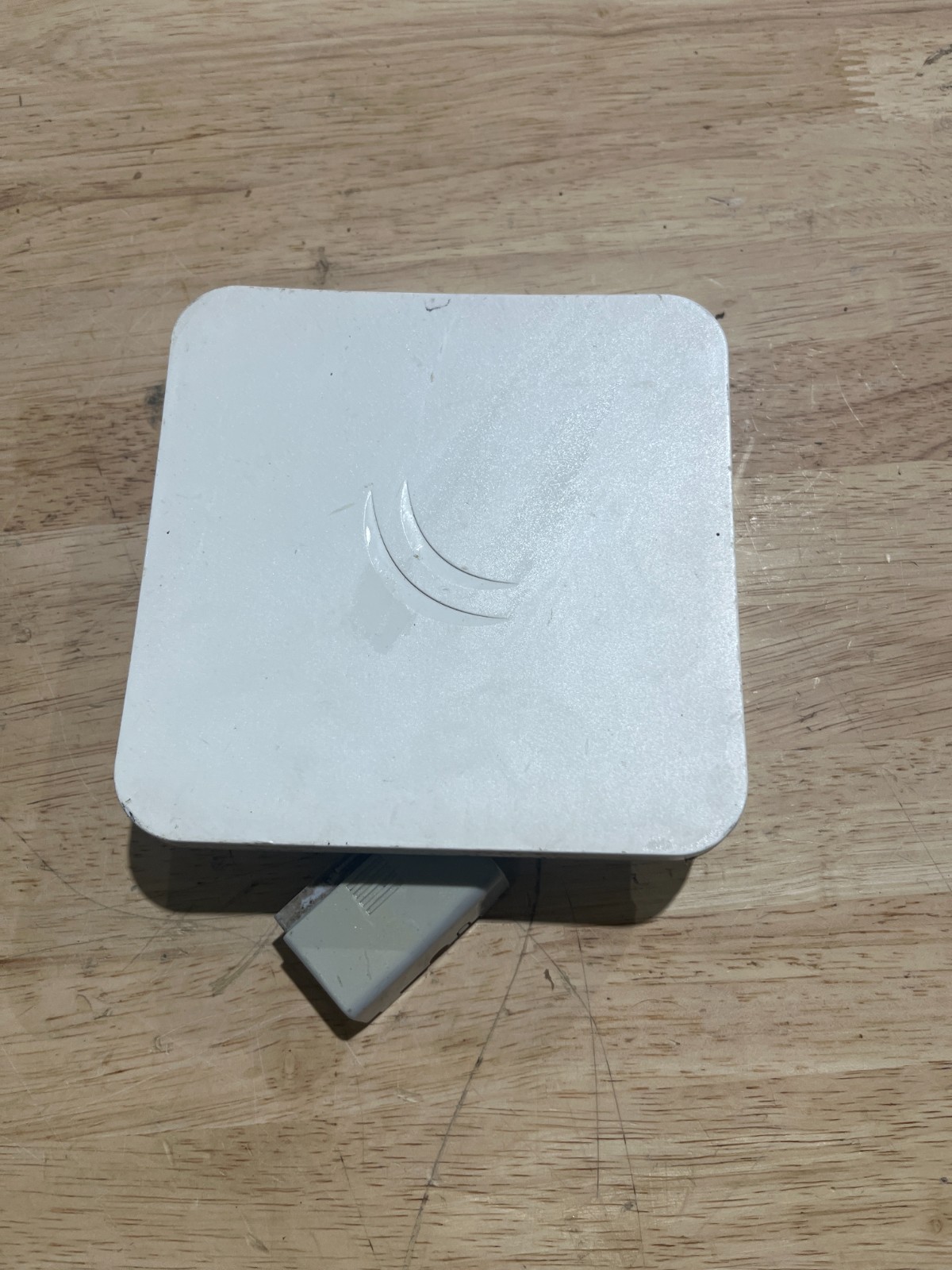 MikroTik SXTsq Lite2 wireless 2.4 GHz dual chain USED