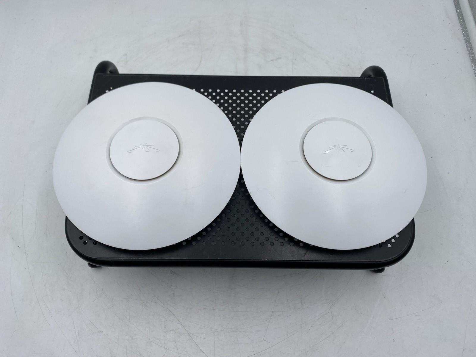 Ubiquiti UniFi UAP-PRO access point wireless