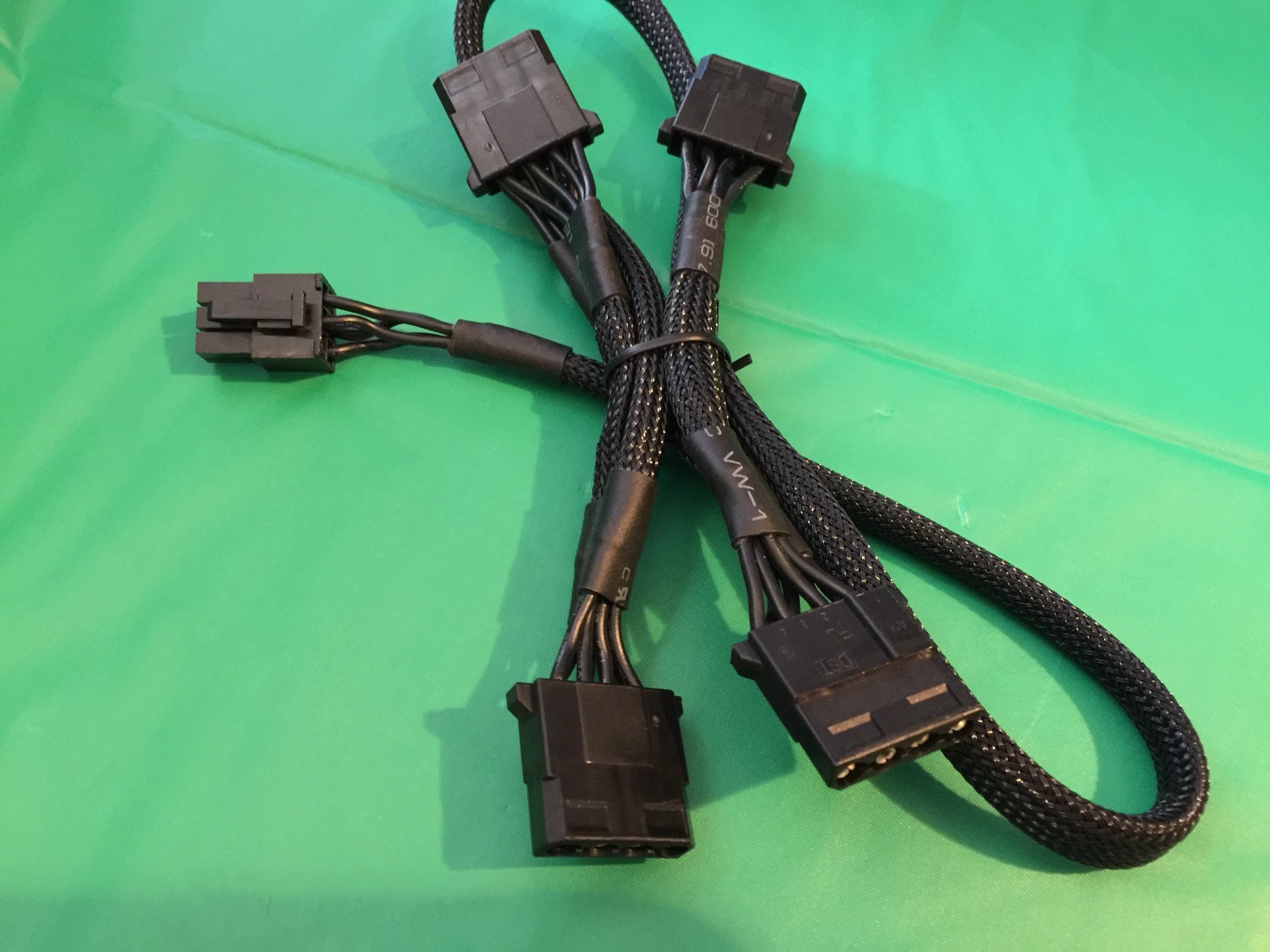 2 PCS eVGA 6 pin Perif to 4x IDE DRIVER POWER cable FOR EVGA SuperNOVA 850-1300