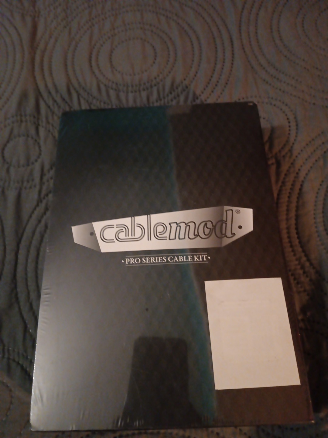 CableMod C-Series Pro ModMesh 12VHPWR Cable Kit Corsair RM Black Label Blood Red