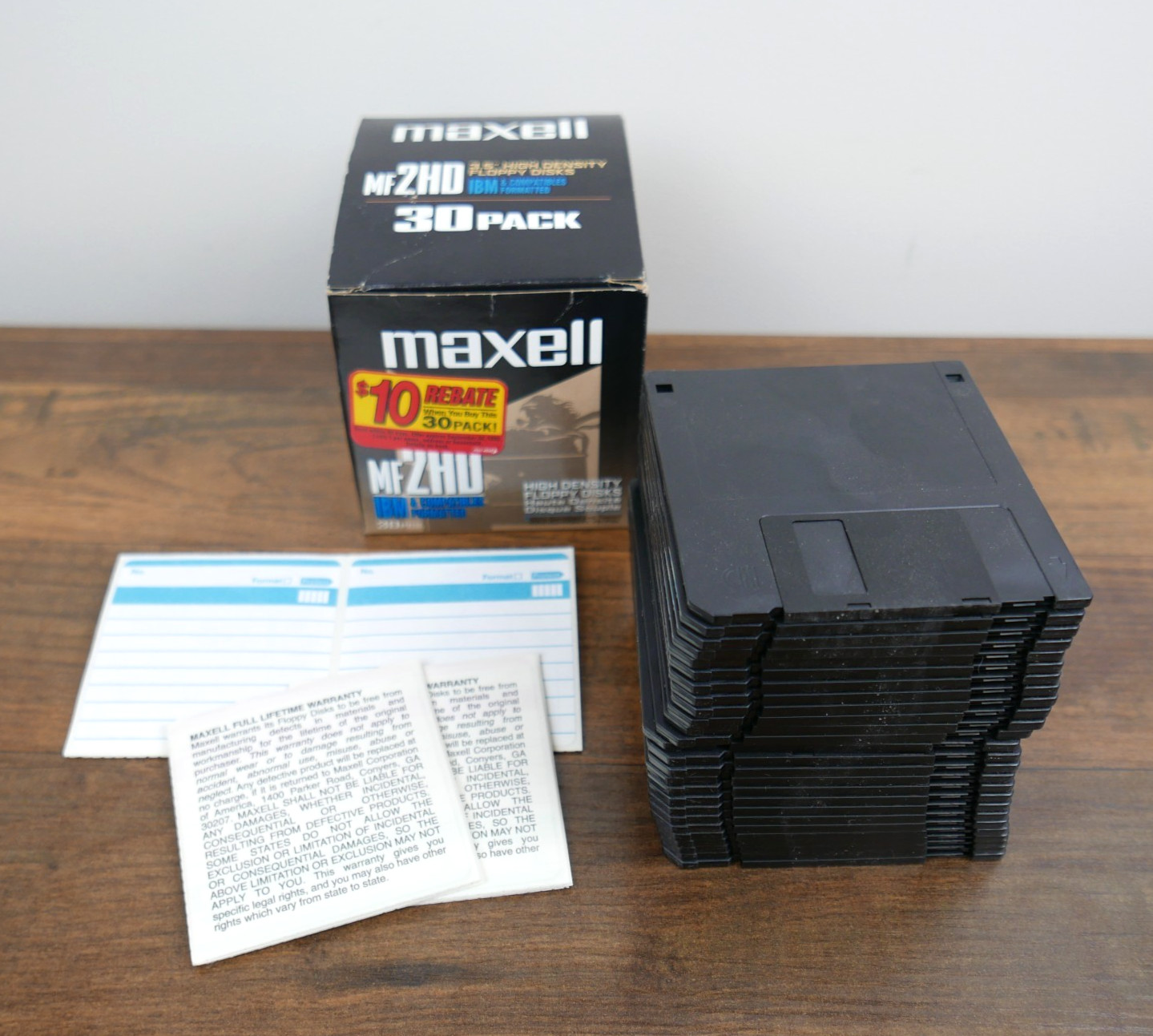 Vtg Maxwell 3.5" Floppy Disks 30-Pack MF2HD IBM Formatted - Retro Tech w/ Labels
