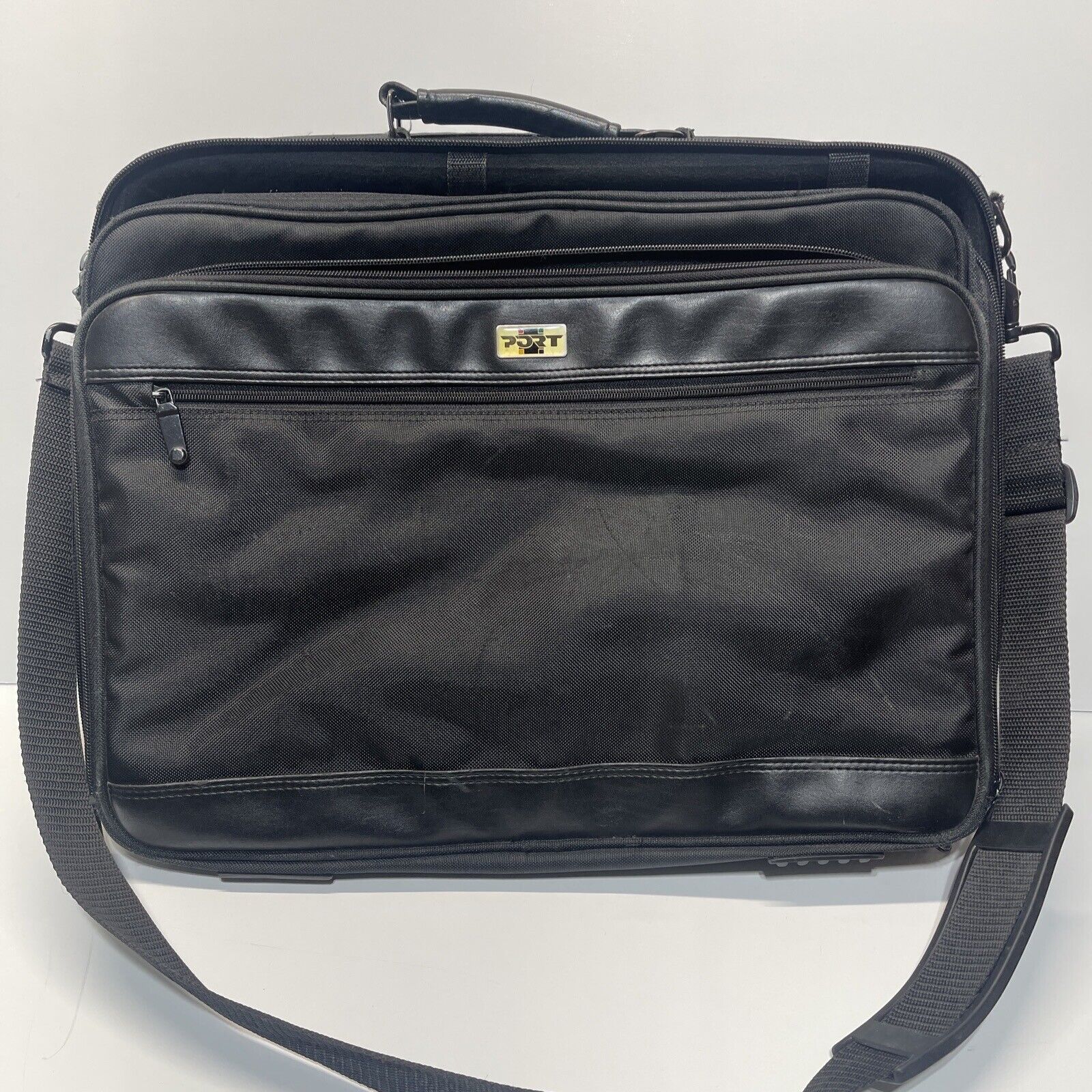 Port Noteworthy Executive Canvas And Leather black Briefcase Laptop Carrier Bag.