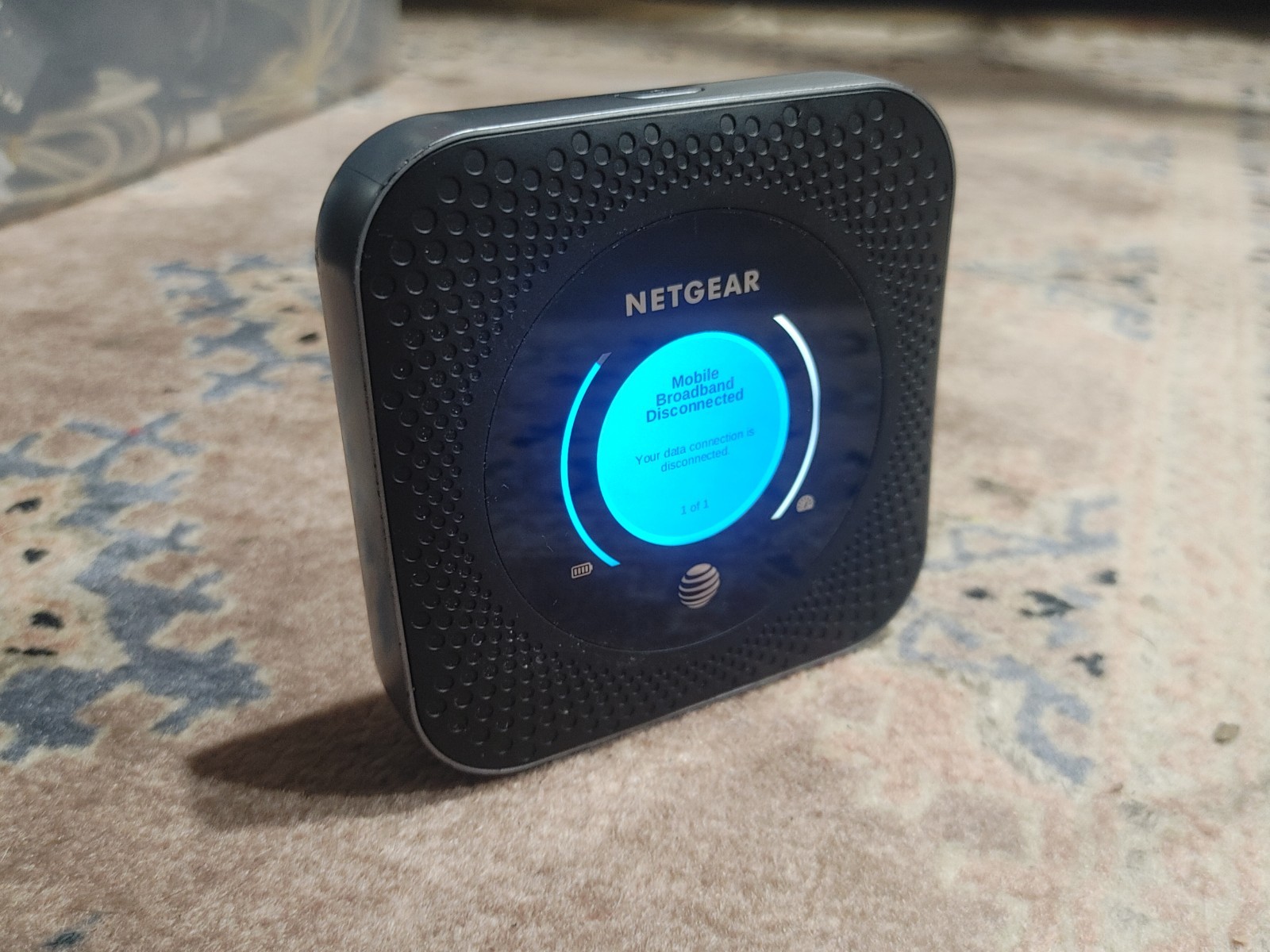 Netgear Nighthawk MR1100 LTE Mobile Hotspot Router AT&T Steel Gray