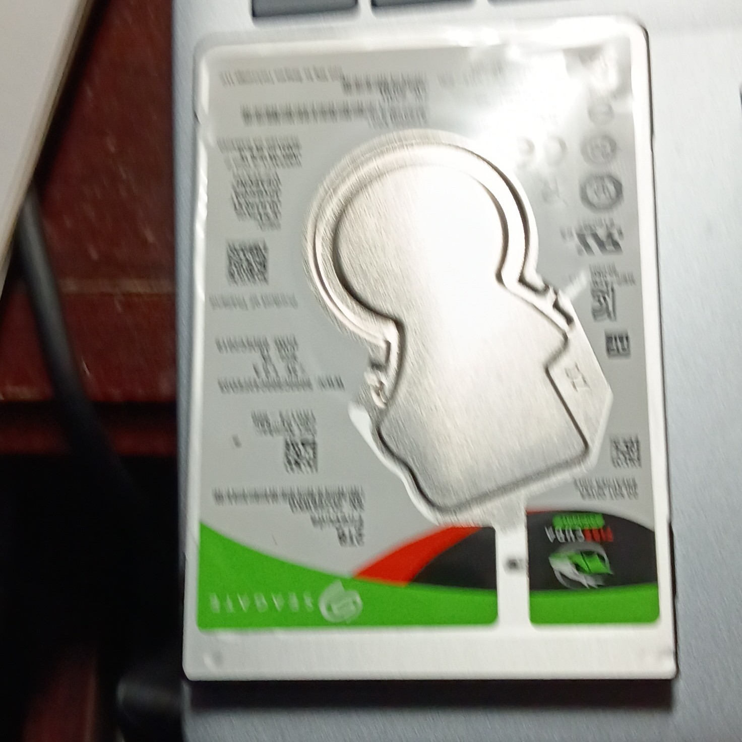 Seagate FireCuda 2TB, SATA III, 2.5" Internal SSHD (ST2000LX001)