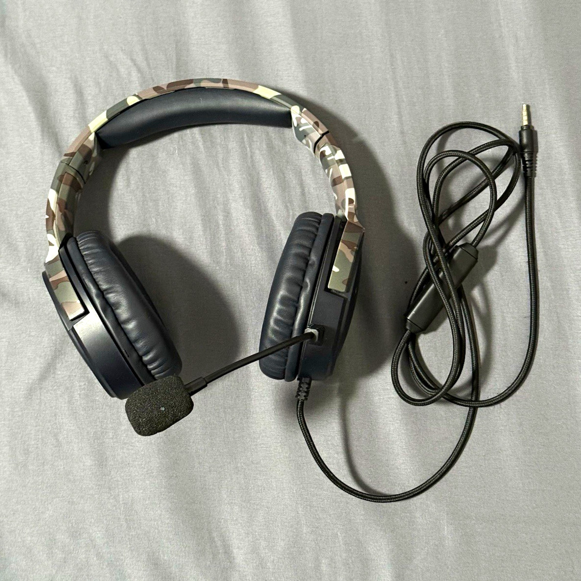 BINNUNE Wired Over-Ear Headset Boom Mic 3.5mm 6ft Adjustable Black Camo