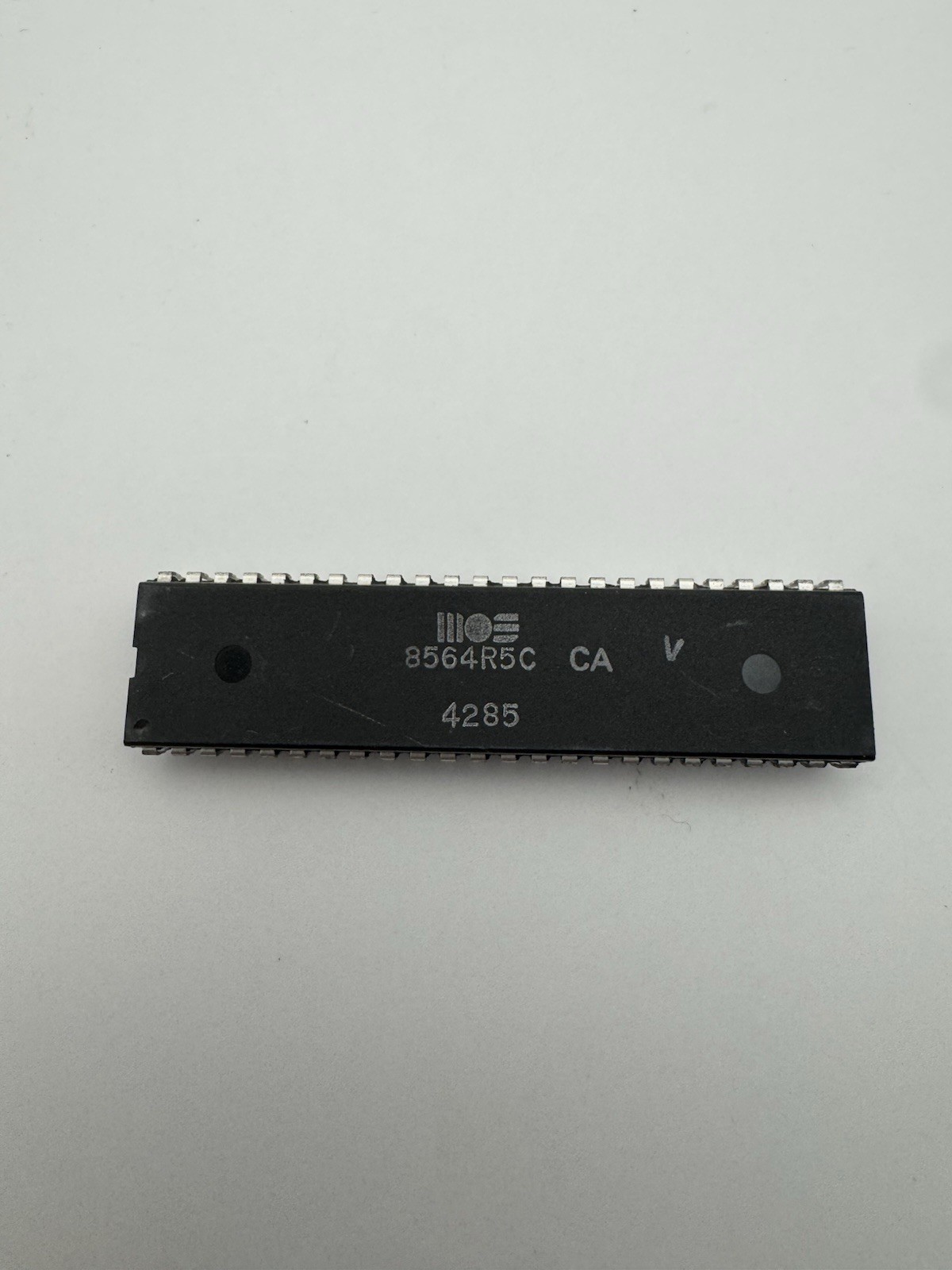 MOS 8564 R5C VIC IIe Video Display Controller for Commodore 64C C128 Used