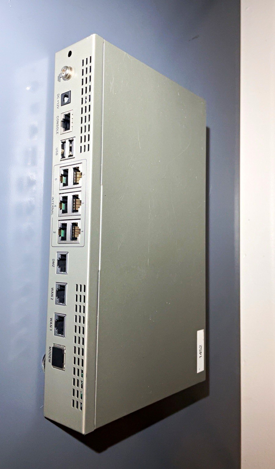Fortinet FortiGate-80C Firewall Appliance FG-80C Network Security