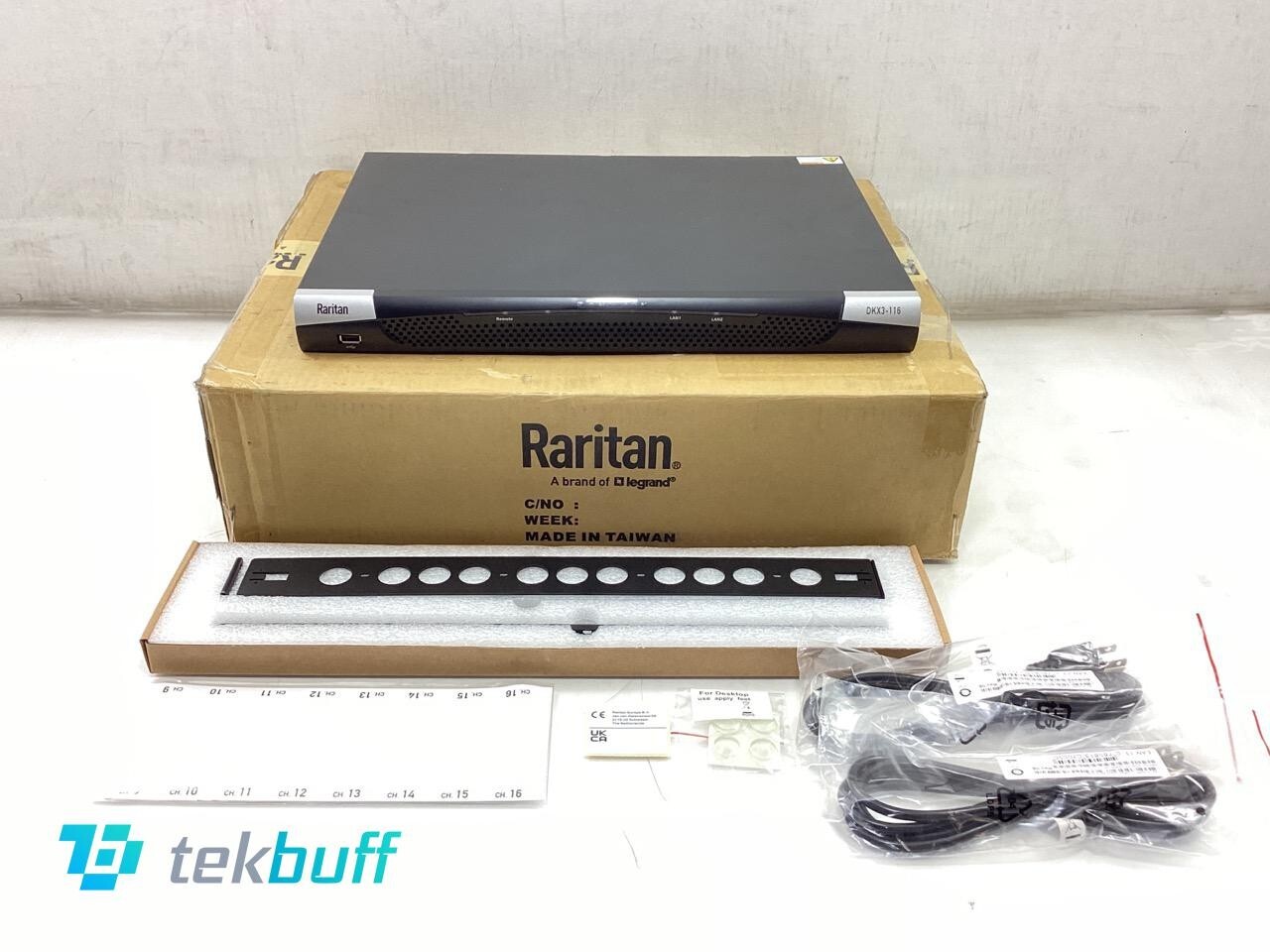 Raritan Dominion DKX3-166 16-Port KVM Switch - Rack-Mountable, 1 IP User