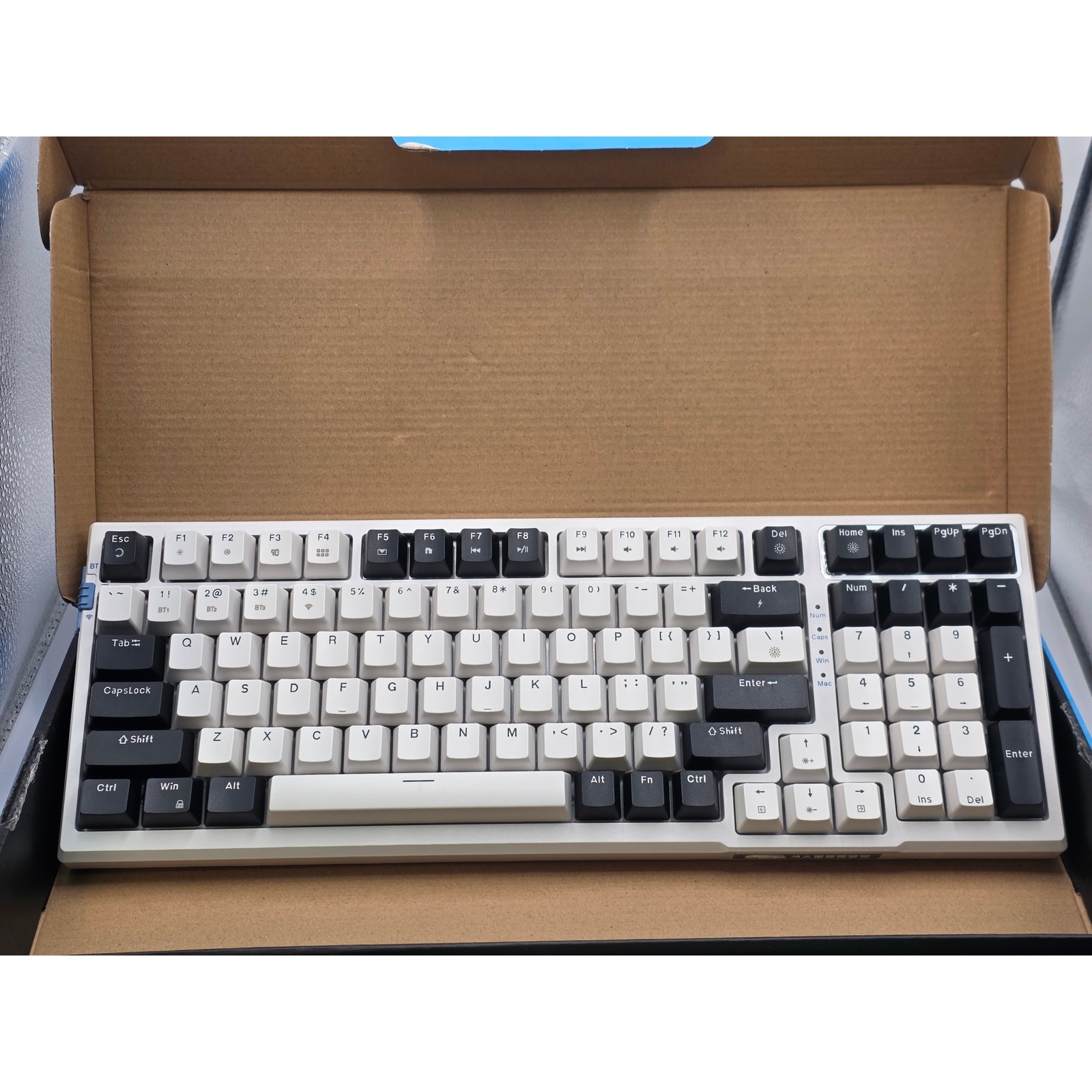 MageGee SKY98 Wireless Mechanical Keyboard 96% RGB Hot Swap Tri-Mode