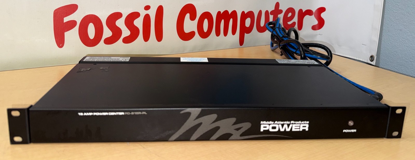 Middle Atlantic PD-815R-PL Professional-Grade Rackmount Power Distribution Unit