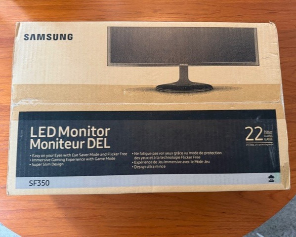 Samsung 22" SF350 LED Monitor
