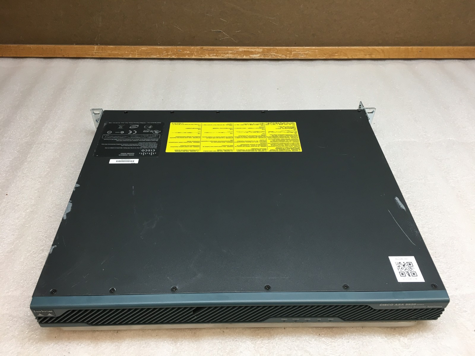 Cisco ASA5520 V02, 512 MB RAM, CPU Pentium 4 Celeron 2000 MHz