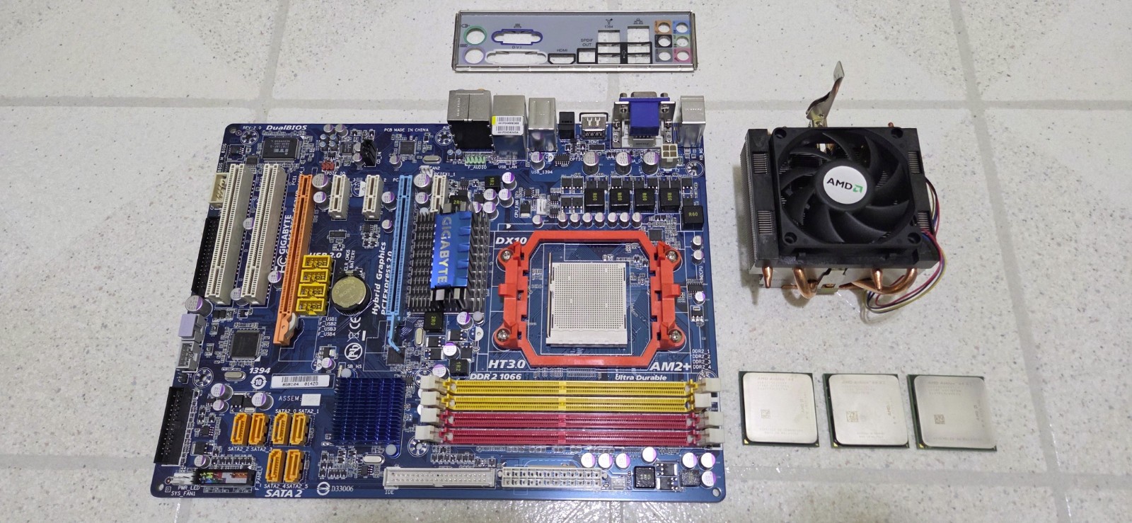 Gigabyte GA-MA78G-DS3HP Motherboard/Fan/CPU (3) Bundle