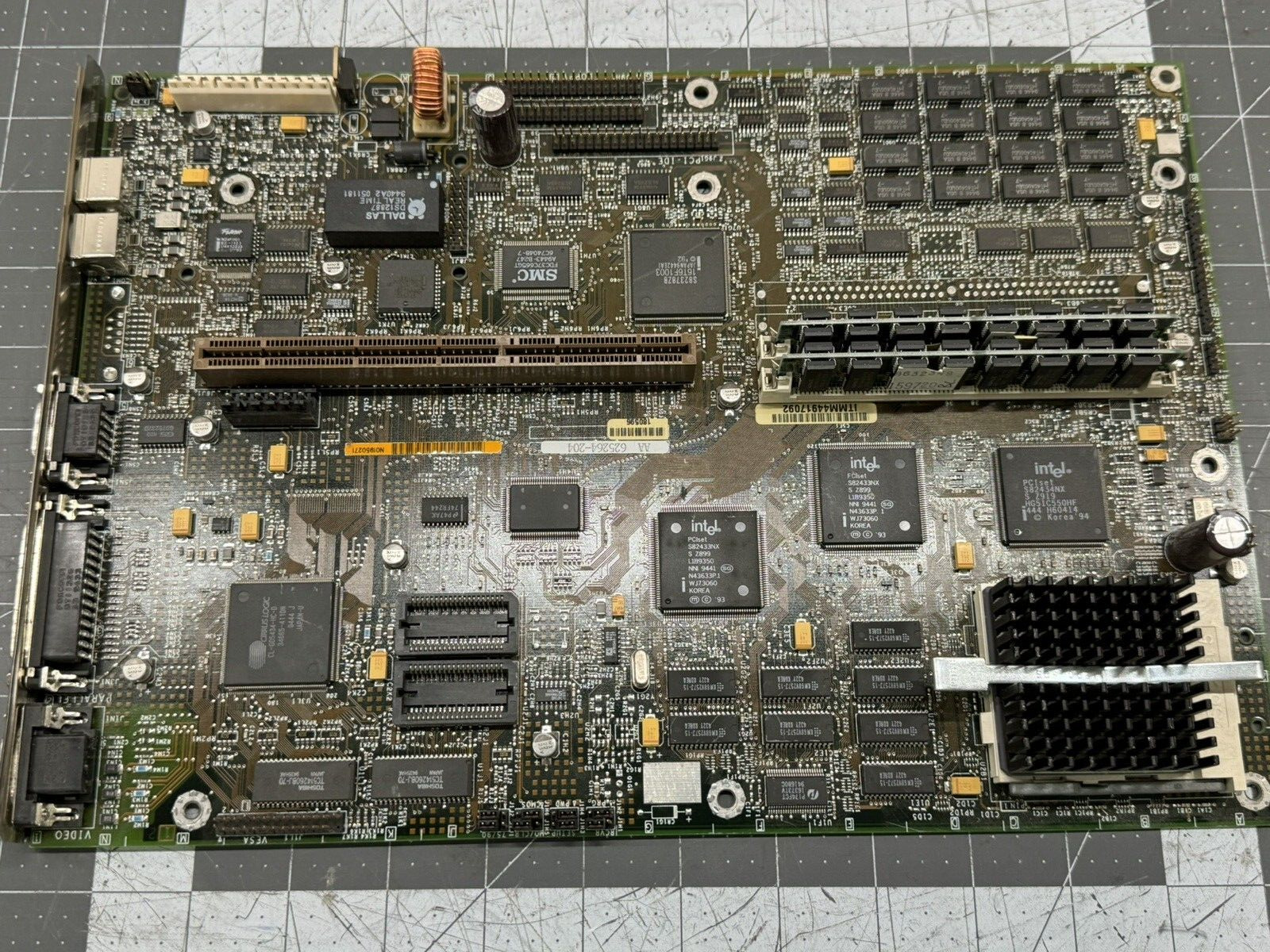 Packard Bell Desktop Motherboard Socket 5 Pentium 90MHz 24MB RAM Legend? WORKING