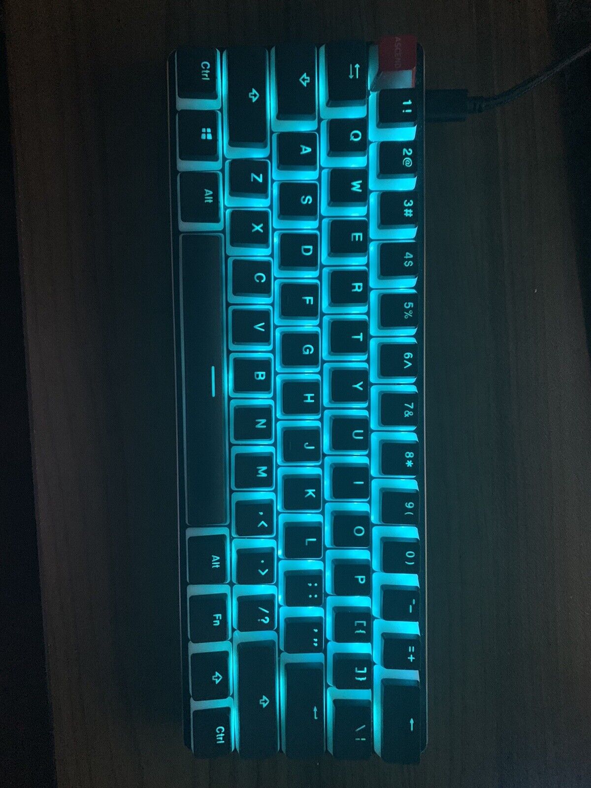 Custom 60% Keyboard + Glorious Pandas + Kalih Box Browns