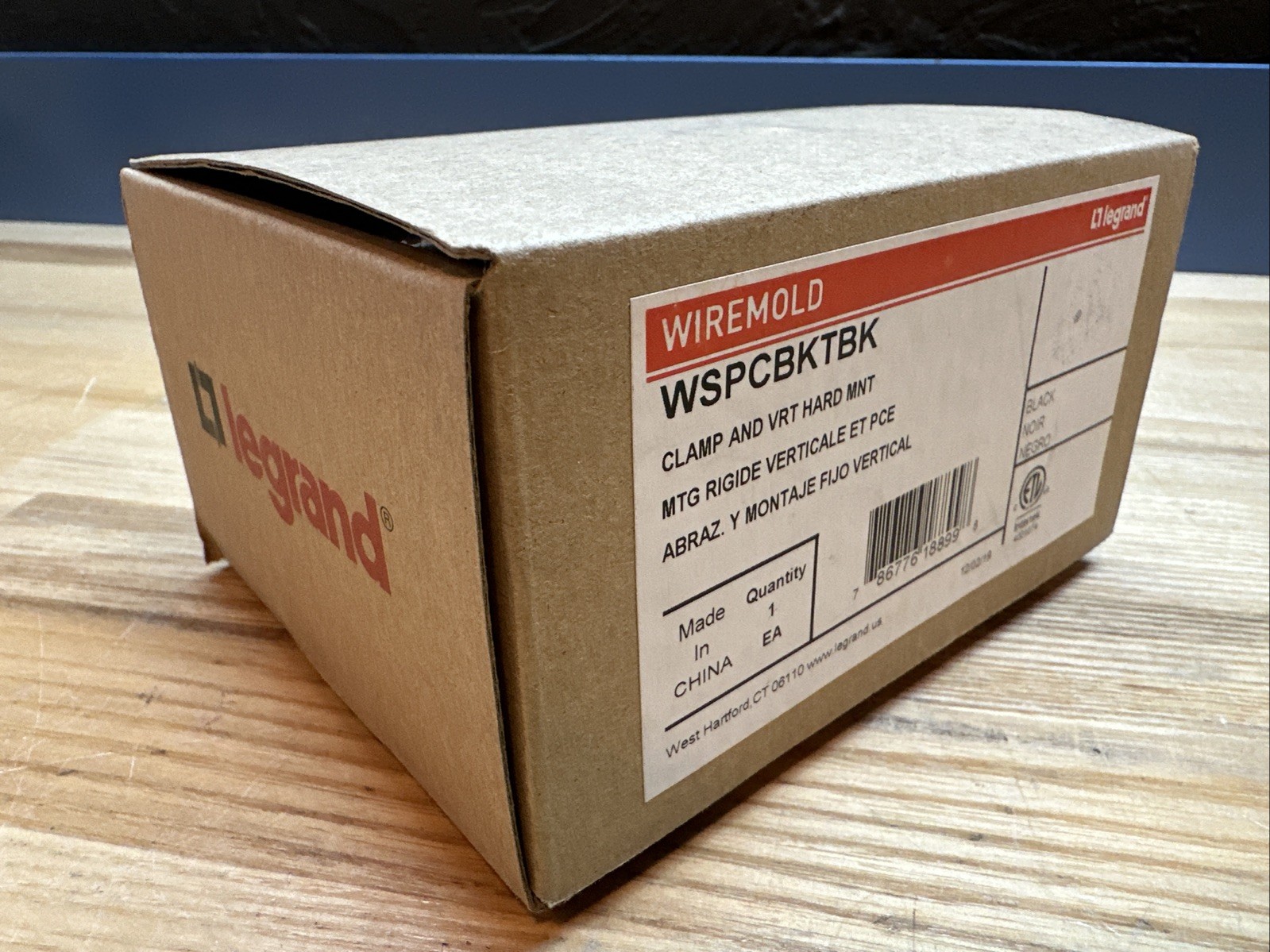 Wiremold Legrand WSPCBKTBK Black Clamp & Vertical Hard Mount For SMART USB PORTS