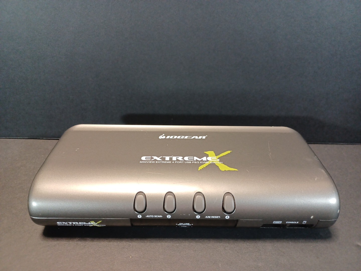 IOGear GCS1734 4-port MiniView Extreme Multiplatform KVMP Switch NO POWER CORD